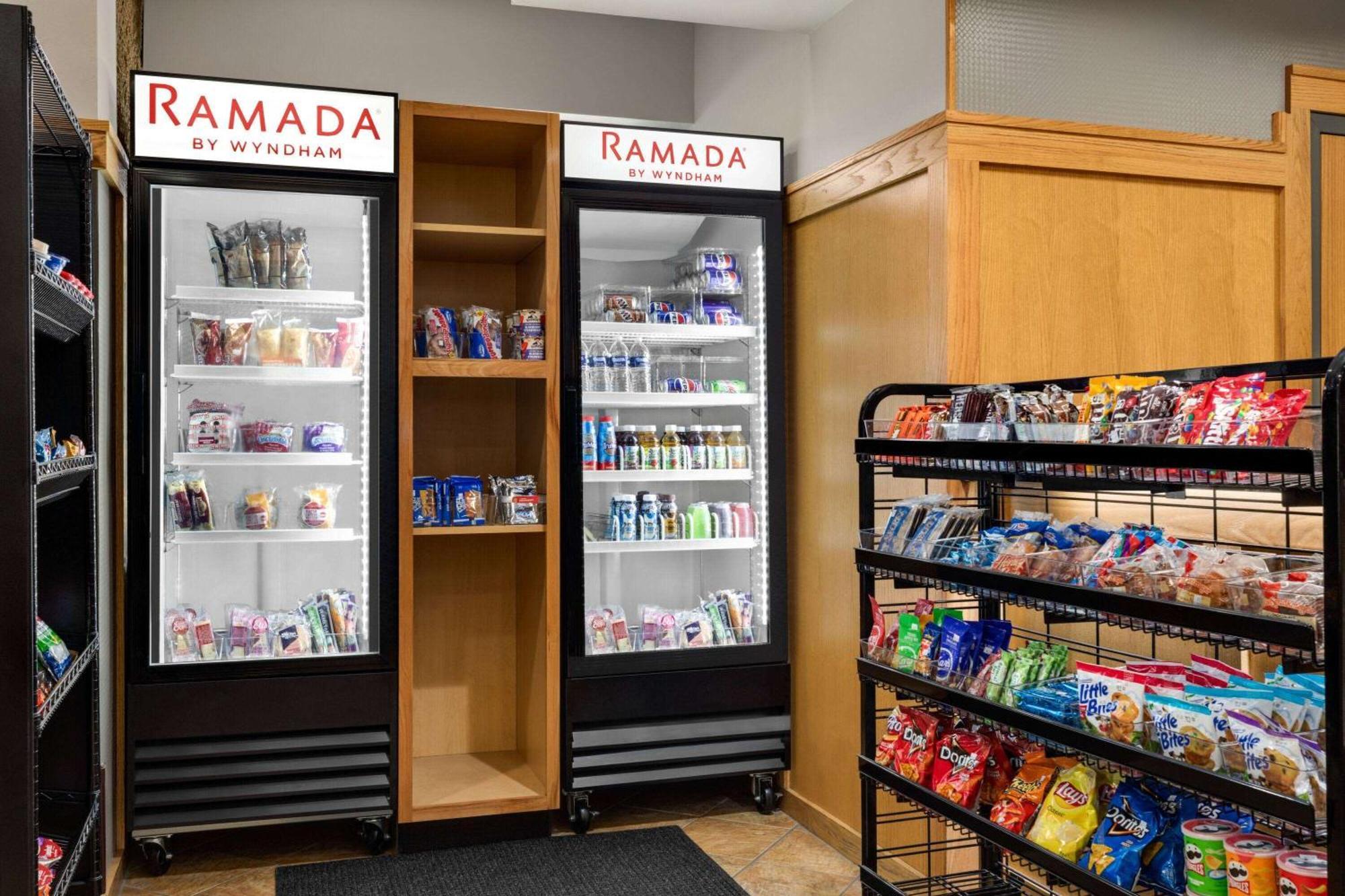 Ramada By Wyndham Alpena Ξενοδοχείο Εξωτερικό φωτογραφία